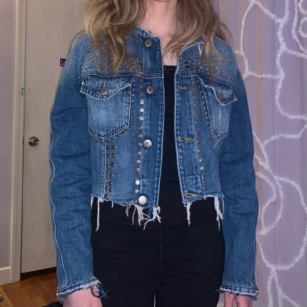 FRAME distressed cropped stud jacket